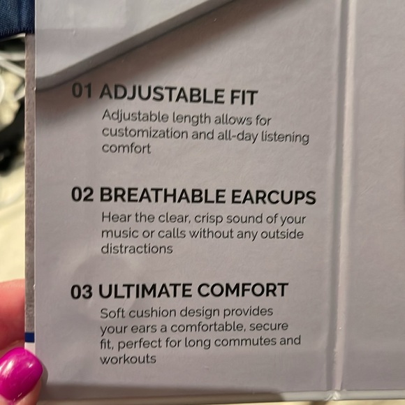 Brookstone’s new inbox, sleek wireless noise, isolating, headphones in white - Picture 6 of 15